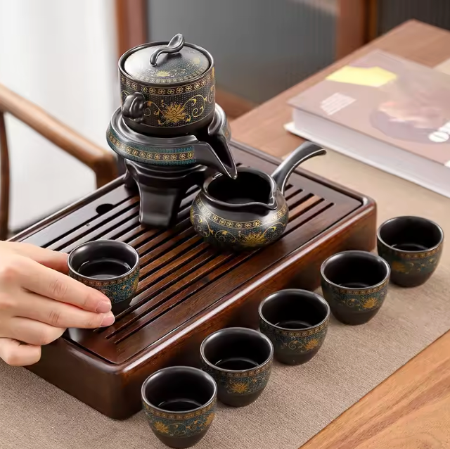 The Whirling Tea Ceremony 🍵🌀✨ – Semi-Automatic Rotating Kung Fu Tea Set. Ceramic Teacups & Auto Water Dispenser. Effortless Brewing, Elegant Living Room Centerpiece & Business Gift 🏠👑